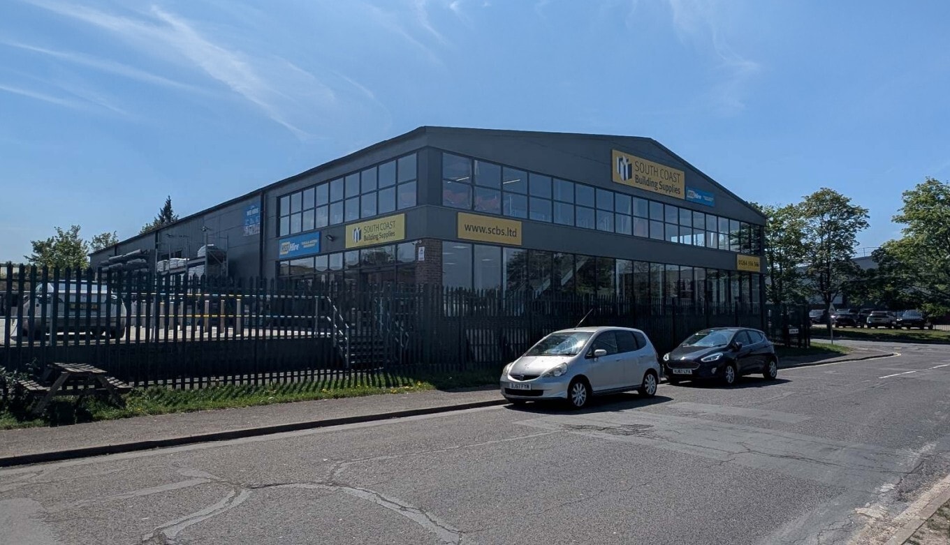 50 South Way, Andover for lease Primary Photo- Image 1 of 2