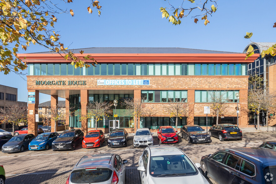 201 Silbury Blvd, Milton Keynes for lease - Building Photo - Image 2 of 3