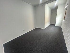 600 Sherwood Rd, Sherwood for lease Interior Photo- Image 2 of 4