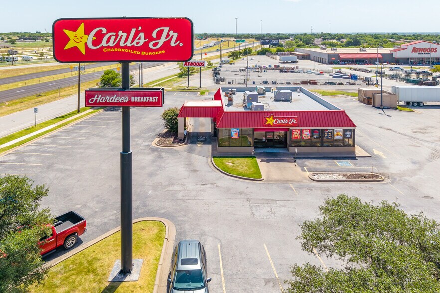 2053 Loop 11, Wichita Falls, TX for sale - Building Photo - Image 1 of 1