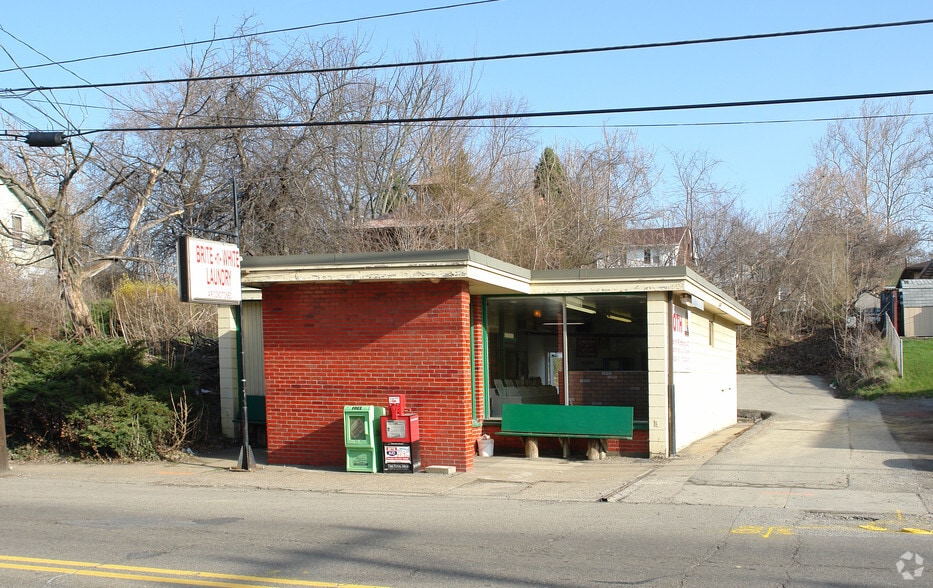 335 Pittsburgh St, Springdale, PA 15144