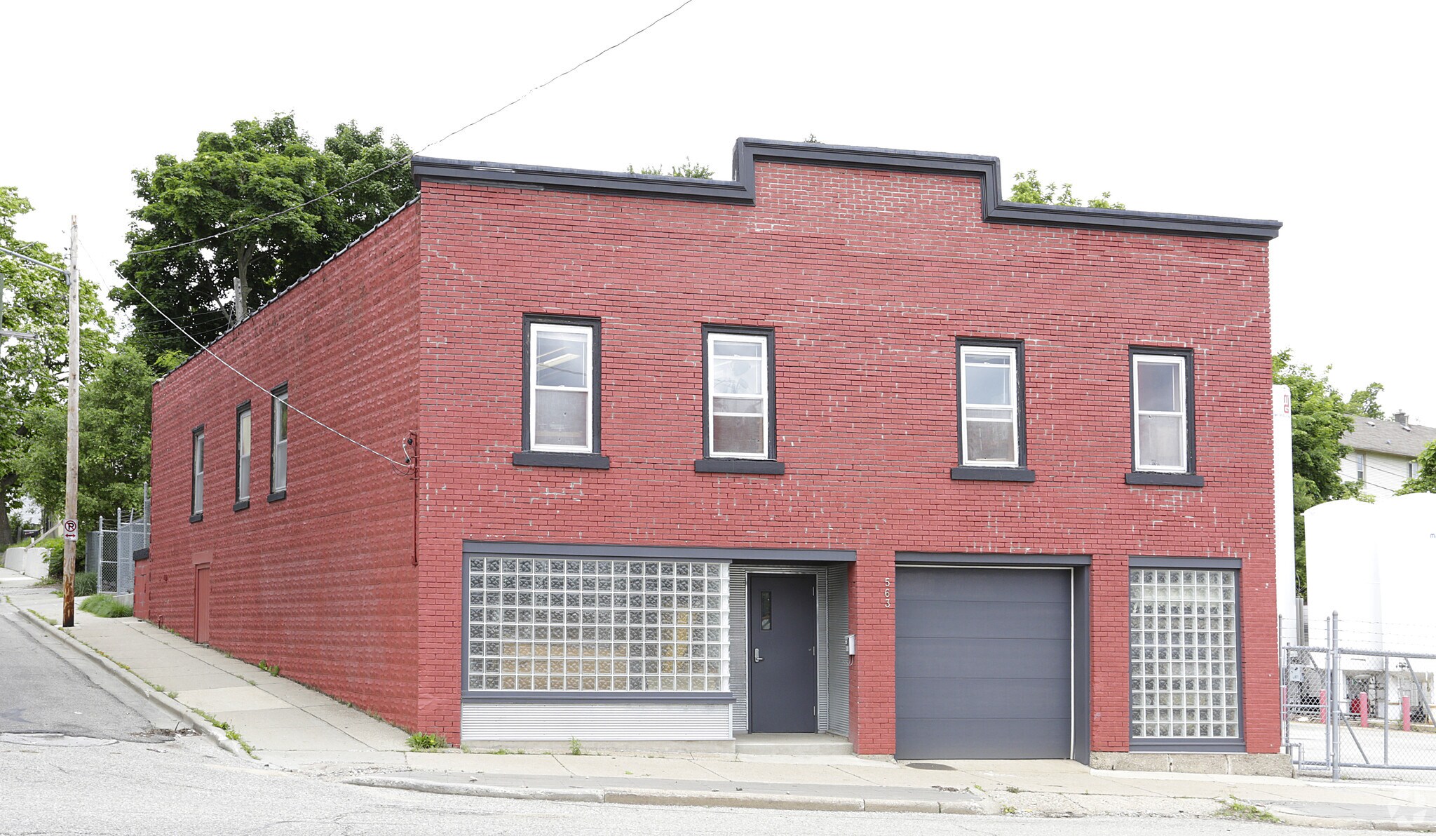 563 Grandville Ave SW, Grand Rapids, MI for sale Primary Photo- Image 1 of 1