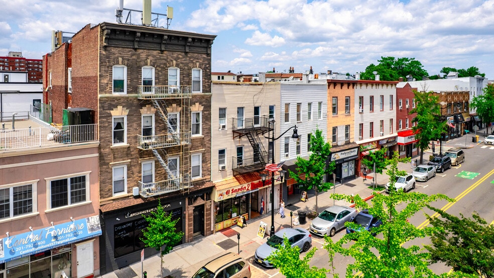 449 Central Ave, Jersey City, NJ for sale - Building Photo - Image 2 of 17