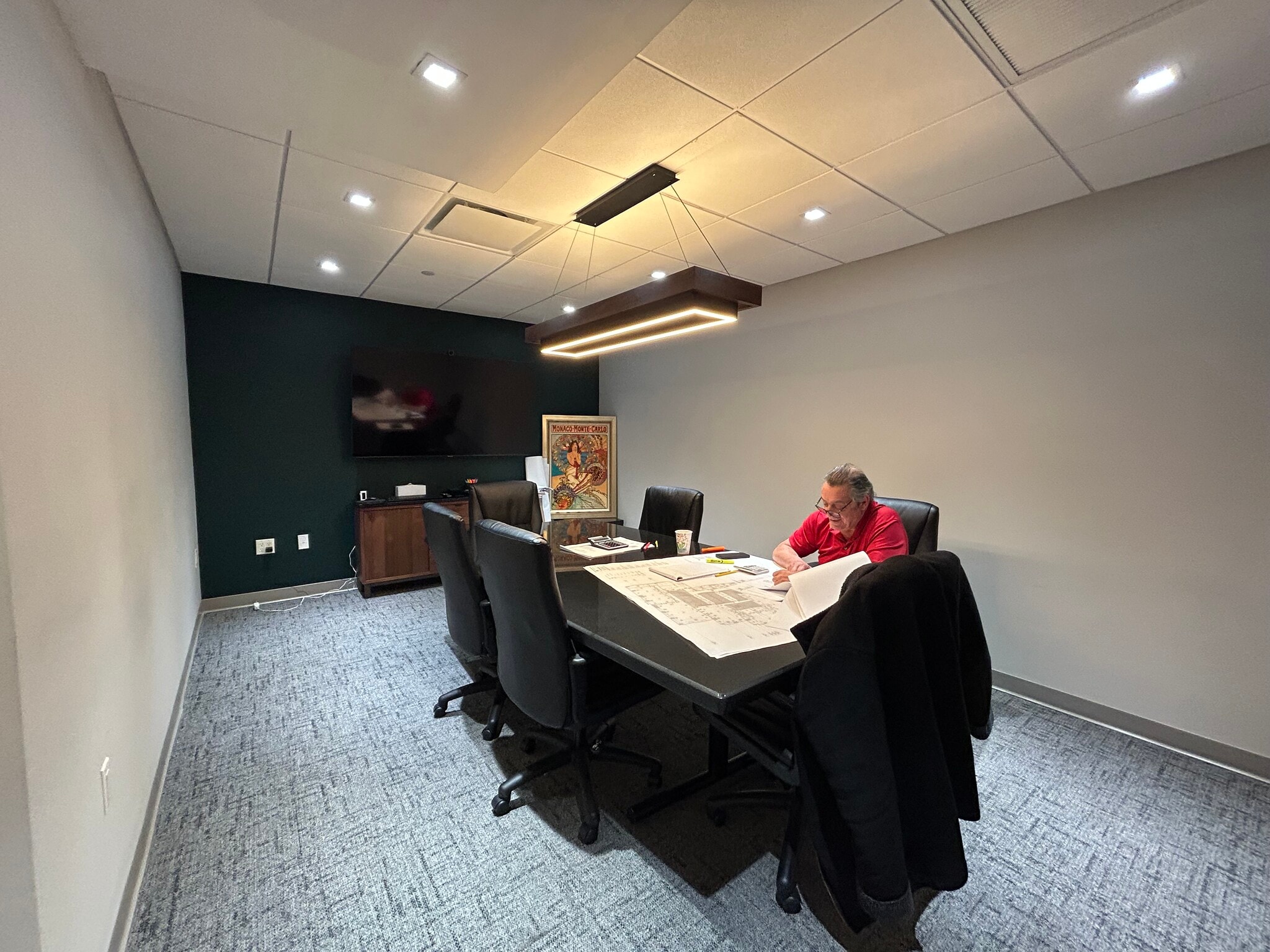 2050 E Eastchester Rd, Bronx, NY for lease Interior Photo- Image 1 of 9