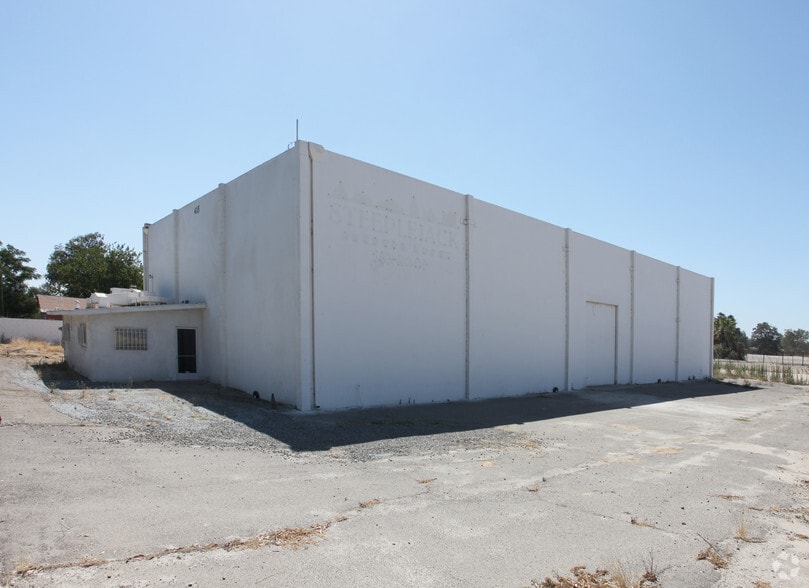 415 W 3rd St, Hanford, CA for sale - Building Photo - Image 3 of 3