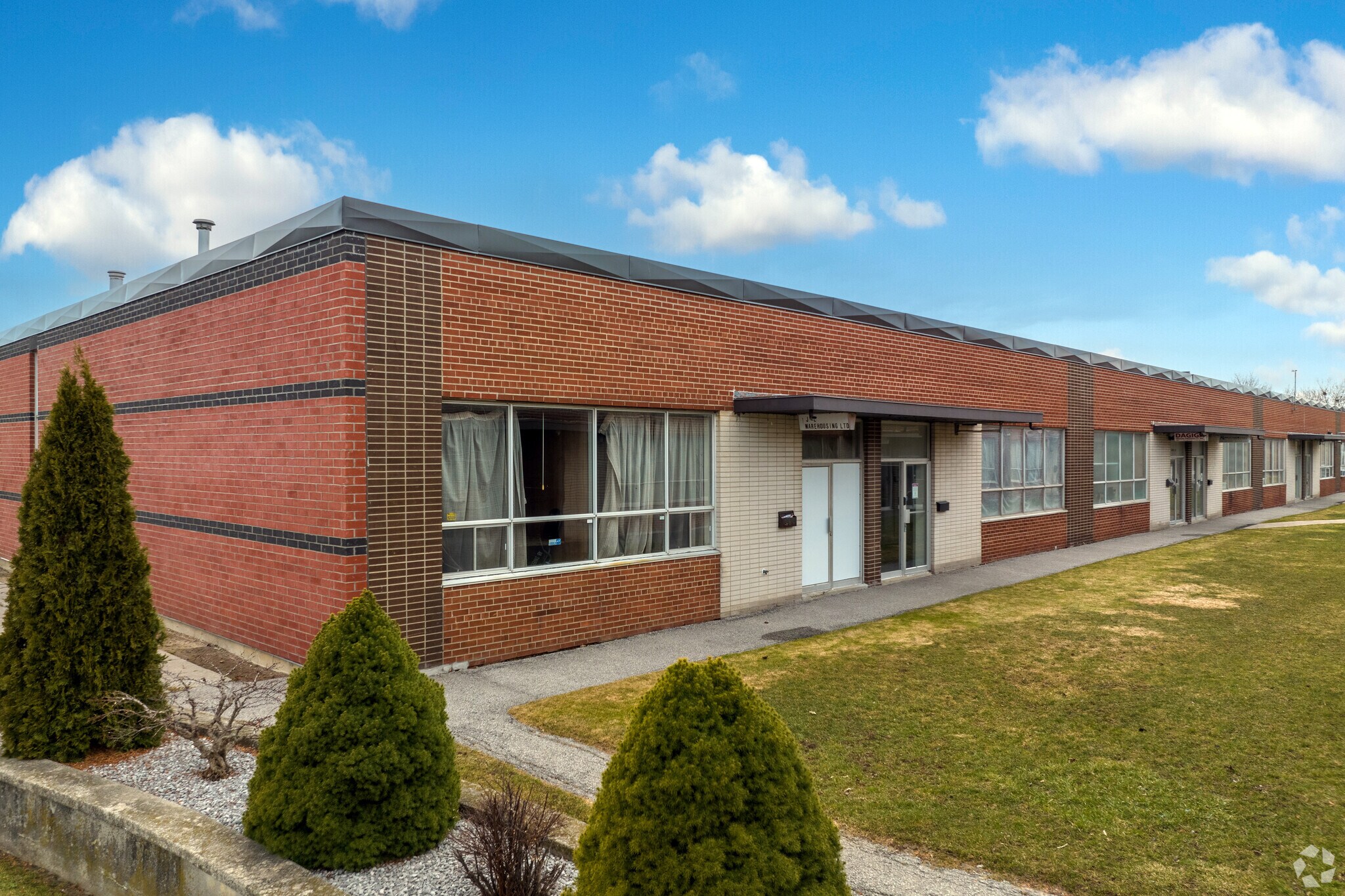 116 Howden Rd, Toronto, ON for lease Primary Photo- Image 1 of 6