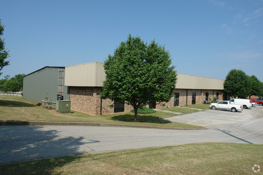 9529 S Main St, Jonesboro, GA for sale - Building Photo - Image 1 of 6