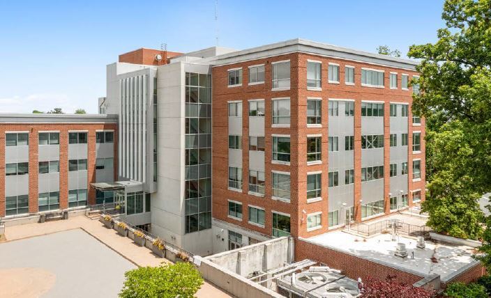 915 E High St, Charlottesville, VA for lease - Building Photo - Image 2 of 14