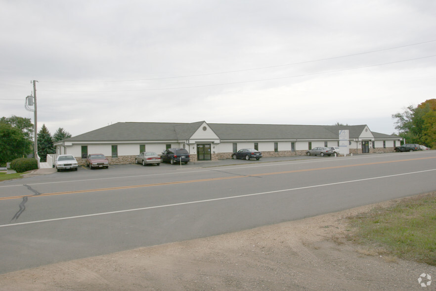 1250 E Hwy 151, Platteville, WI for lease - Primary Photo - Image 1 of 4