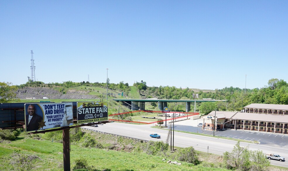 708 Decatur Hwy, Fultondale, AL for sale - Building Photo - Image 1 of 1