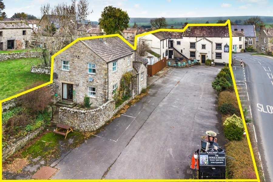 Main Rd, Leyburn for sale Primary Photo- Image 1 of 4