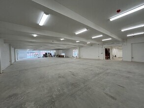 Smallwood St, Redditch for lease Interior Photo- Image 2 of 4