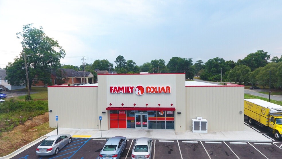 704 N 7th St, Cordele, GA 31015