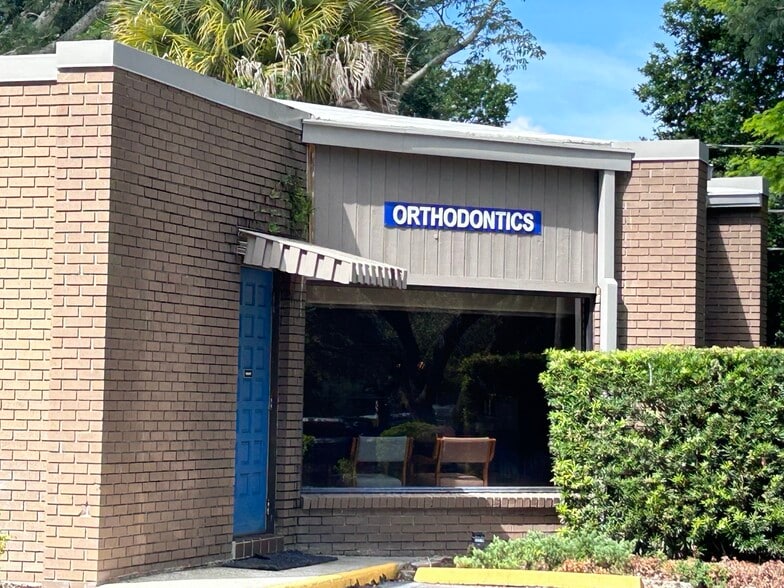 9806 N 56th St, Temple Terrace, FL for lease - Building Photo - Image 3 of 21