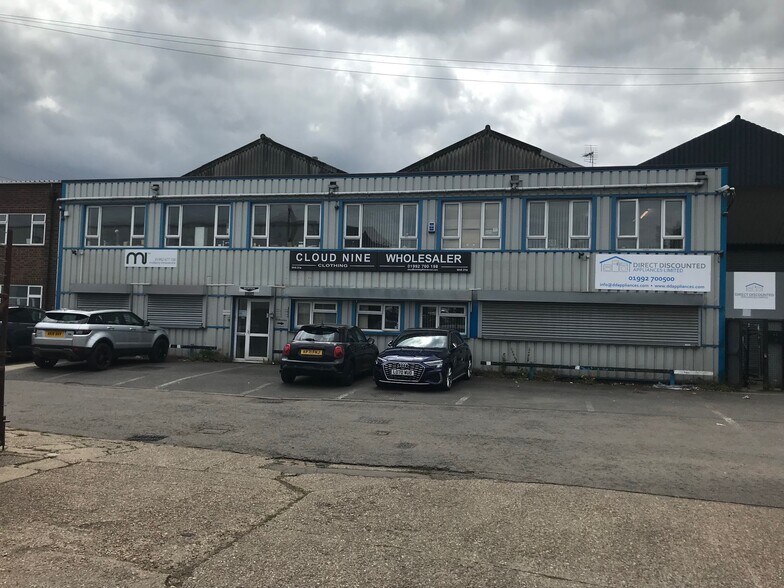 Gordon Rd, Waltham Abbey for lease - Building Photo - Image 1 of 1