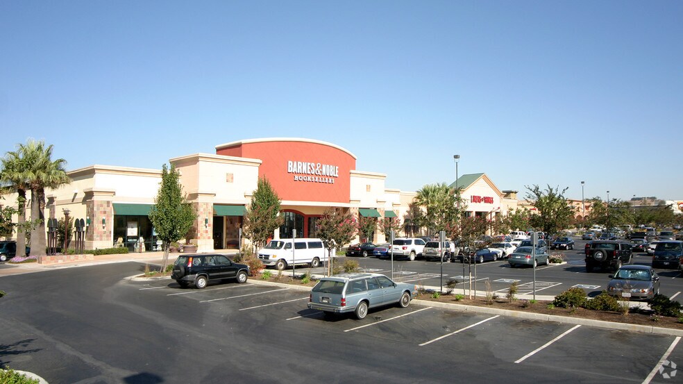 1586 Gateway Blvd Fairfield CA 94533 Retail for Lease LoopNet 1586 Gateway Blvd Fairfield CA 94533 Retail for Lease LoopNet