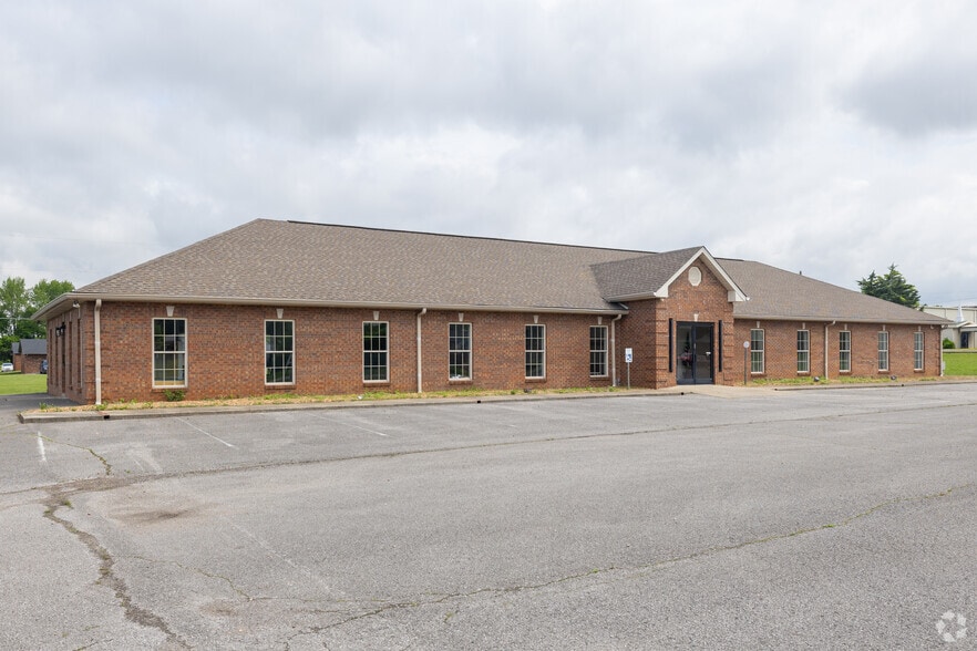 175 State Line Rd, Oak Grove, KY for lease - Primary Photo - Image 1 of 1