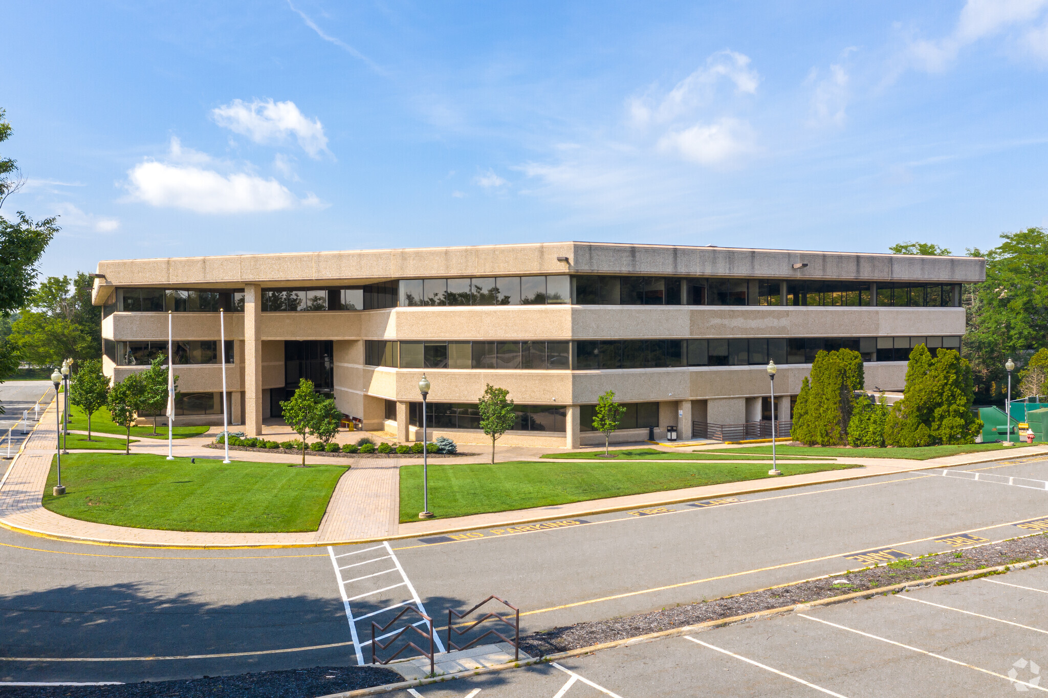 123 Tice Blvd, Woodcliff Lake, NJ for lease Building Photo- Image 1 of 14