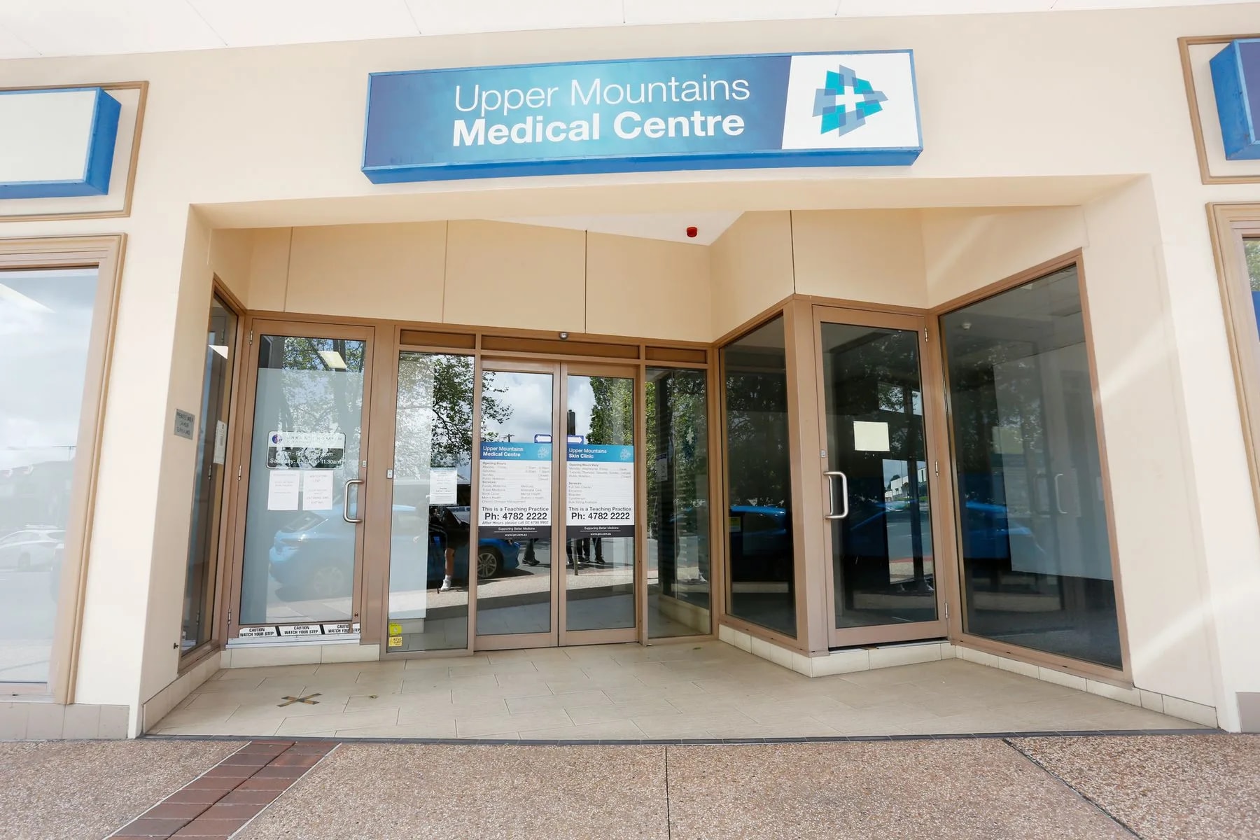 98 Bathurst Rd, Katoomba for lease Building Photo- Image 1 of 2