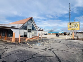 2779 N Water, Decatur, IL for lease Building Photo- Image 1 of 8