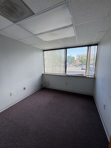 100 Everett Ave, Chelsea, MA for lease - Building Photo - Image 3 of 19