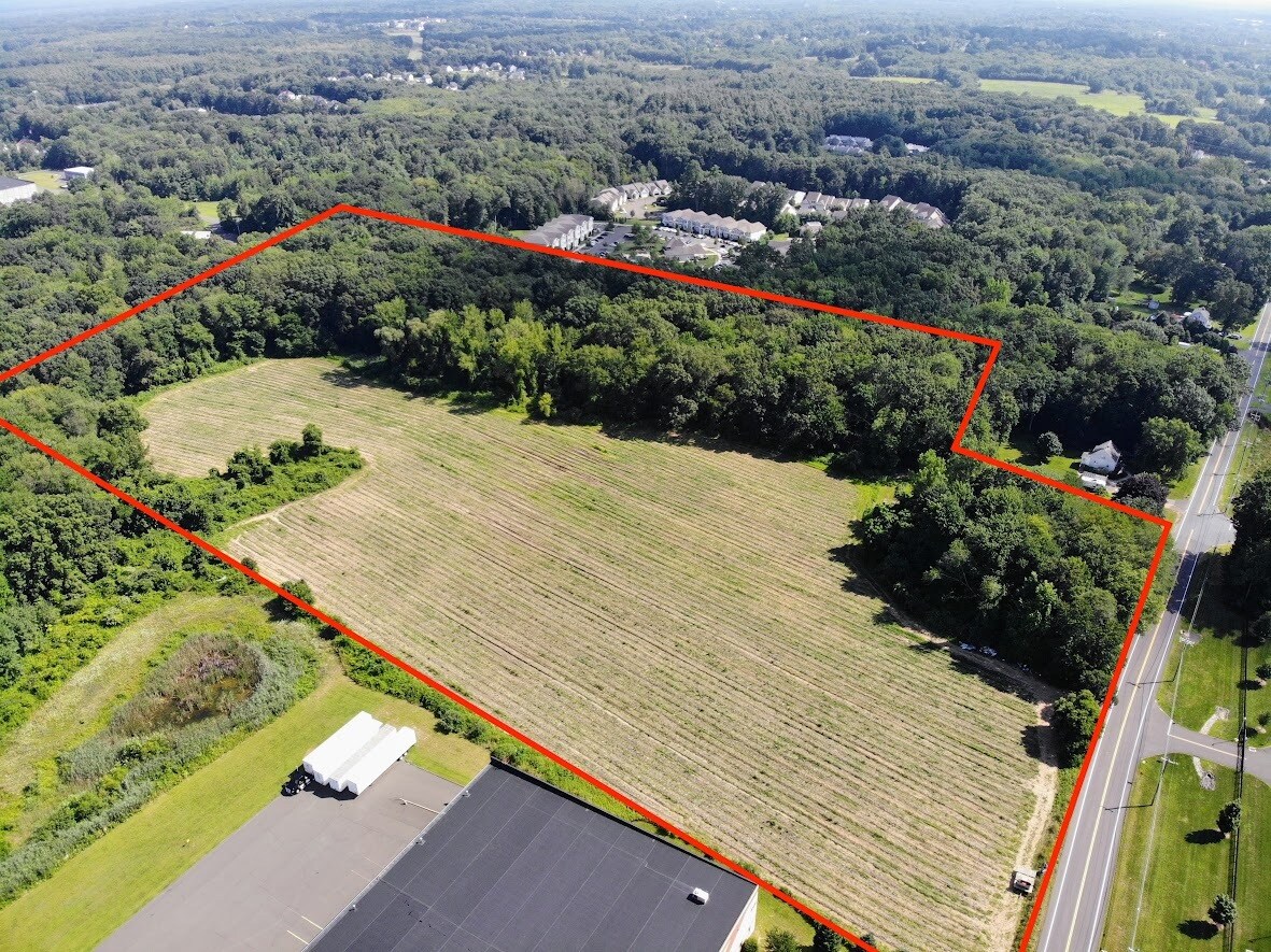 270 Woodland Ave, Bloomfield, CT 06002 270 Woodland Avenue