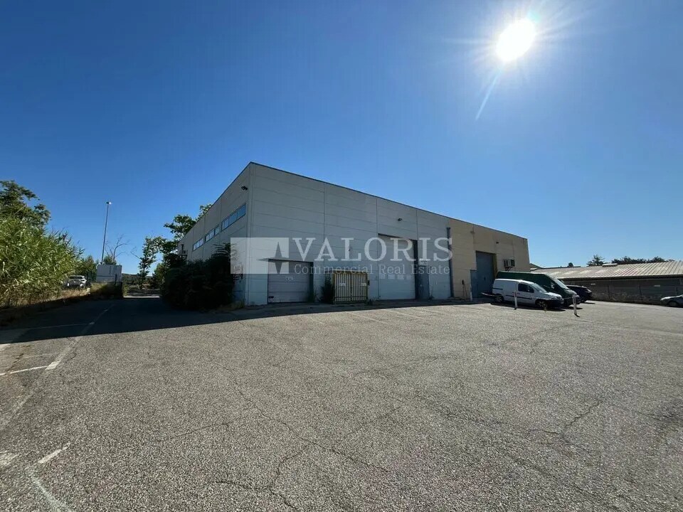 Flex in Vitrolles for lease Building Photo- Image 1 of 13