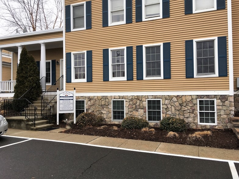 31 Cherry St, Milford, CT for lease - Building Photo - Image 2 of 45