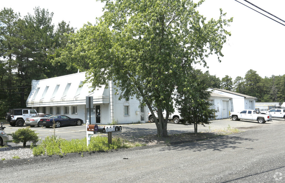 156 E Commodore Blvd, Jackson, NJ for lease - Primary Photo - Image 1 of 4