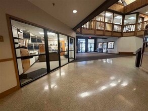 1700 S 1st Ave, Iowa City, IA for lease Interior Photo- Image 2 of 31