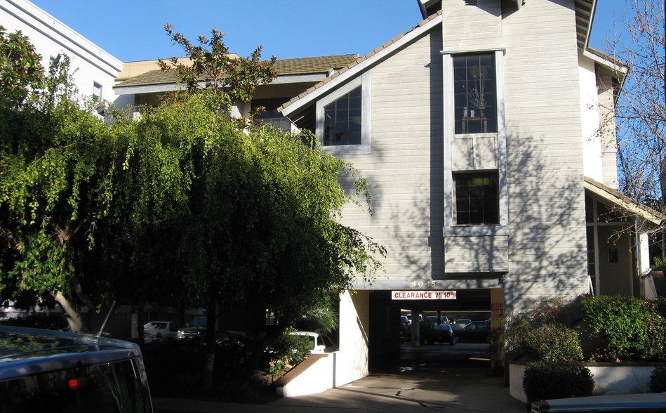 4045 3rd Ave, San Diego, CA for lease - Primary Photo - Image 1 of 5