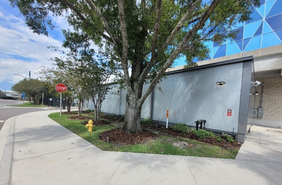 1101 W Bay St, Jacksonville, FL for lease Primary Photo- Image 1 of 9