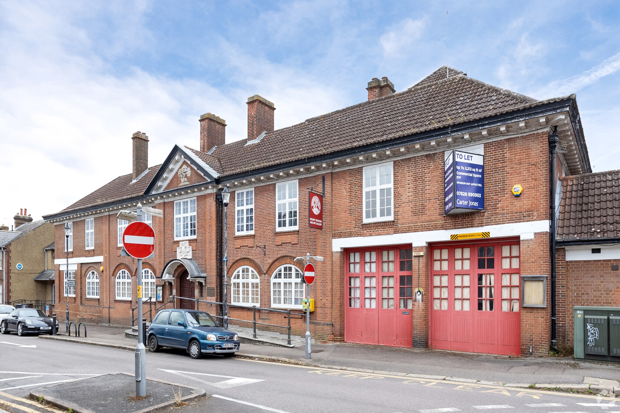 17 Rudolph Rd, Bushey for sale Primary Photo- Image 1 of 1