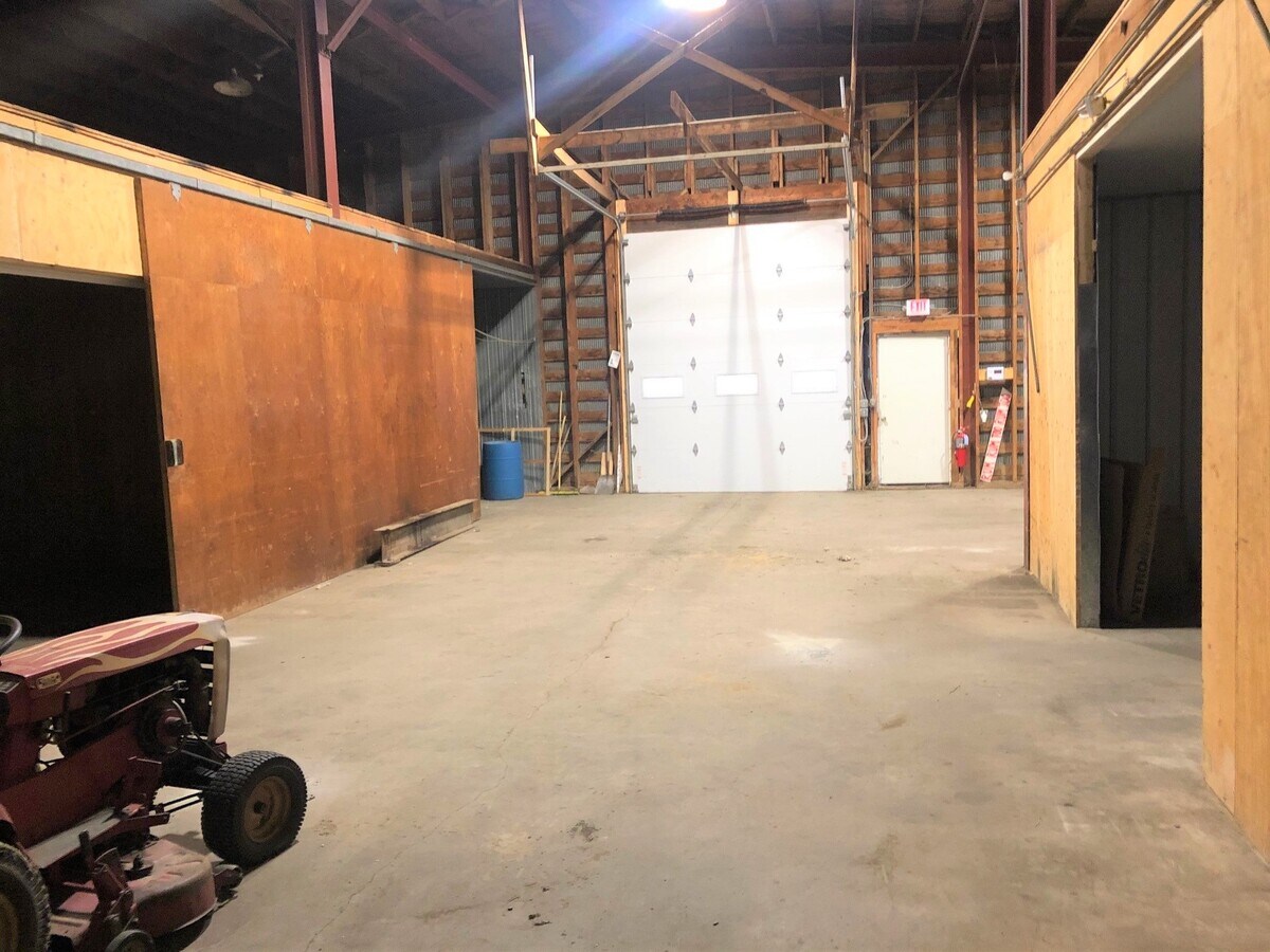 4968 Vt15, Jeffersonville, VT 05464