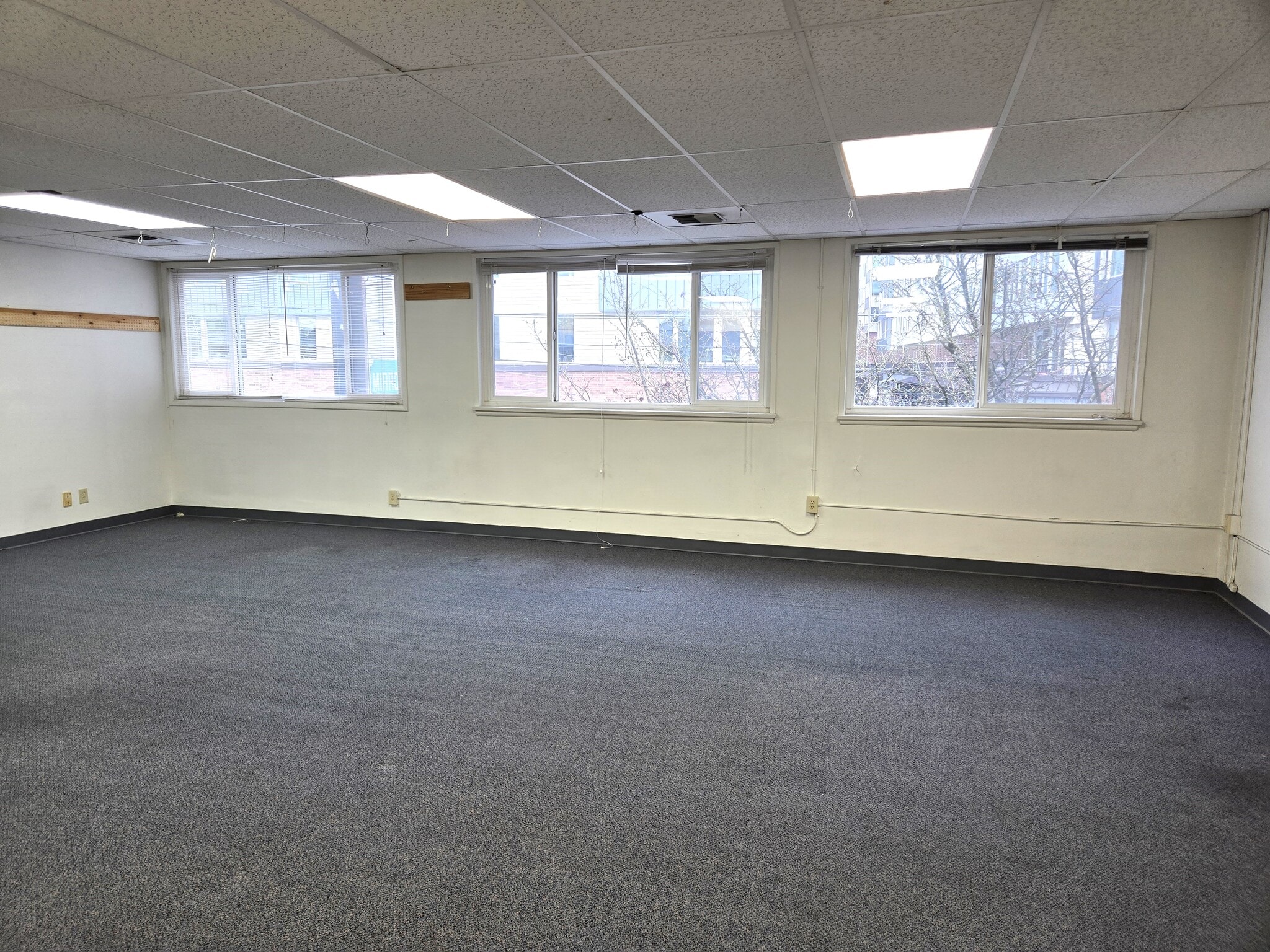 7109 Woodlawn Ave NE, Seattle, WA for lease Building Photo- Image 1 of 4