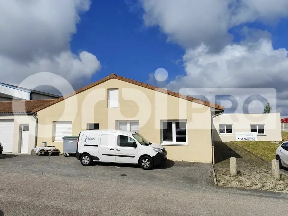 Flex in Saint-Junien for lease Building Photo- Image 1 of 14