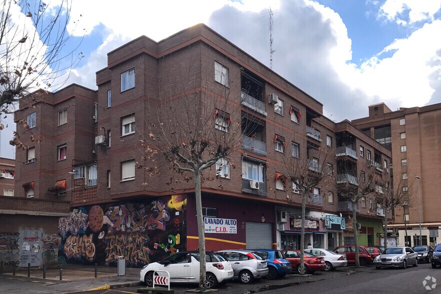 Calle Antonio Machado, 1, Talavera de la Reina, Toledo for sale - Building Photo - Image 2 of 2