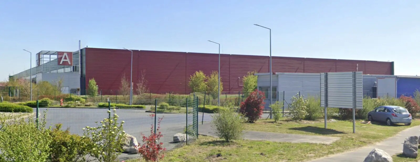 Office in Lauwin-Planque for lease Building Photo- Image 1 of 4