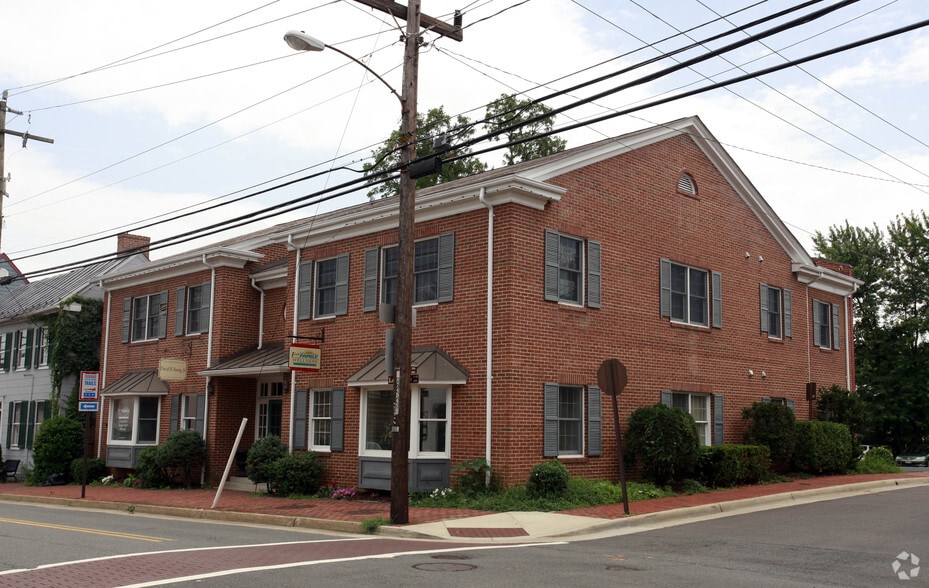 15 Loudoun St SW, Leesburg, VA for sale - Building Photo - Image 1 of 5