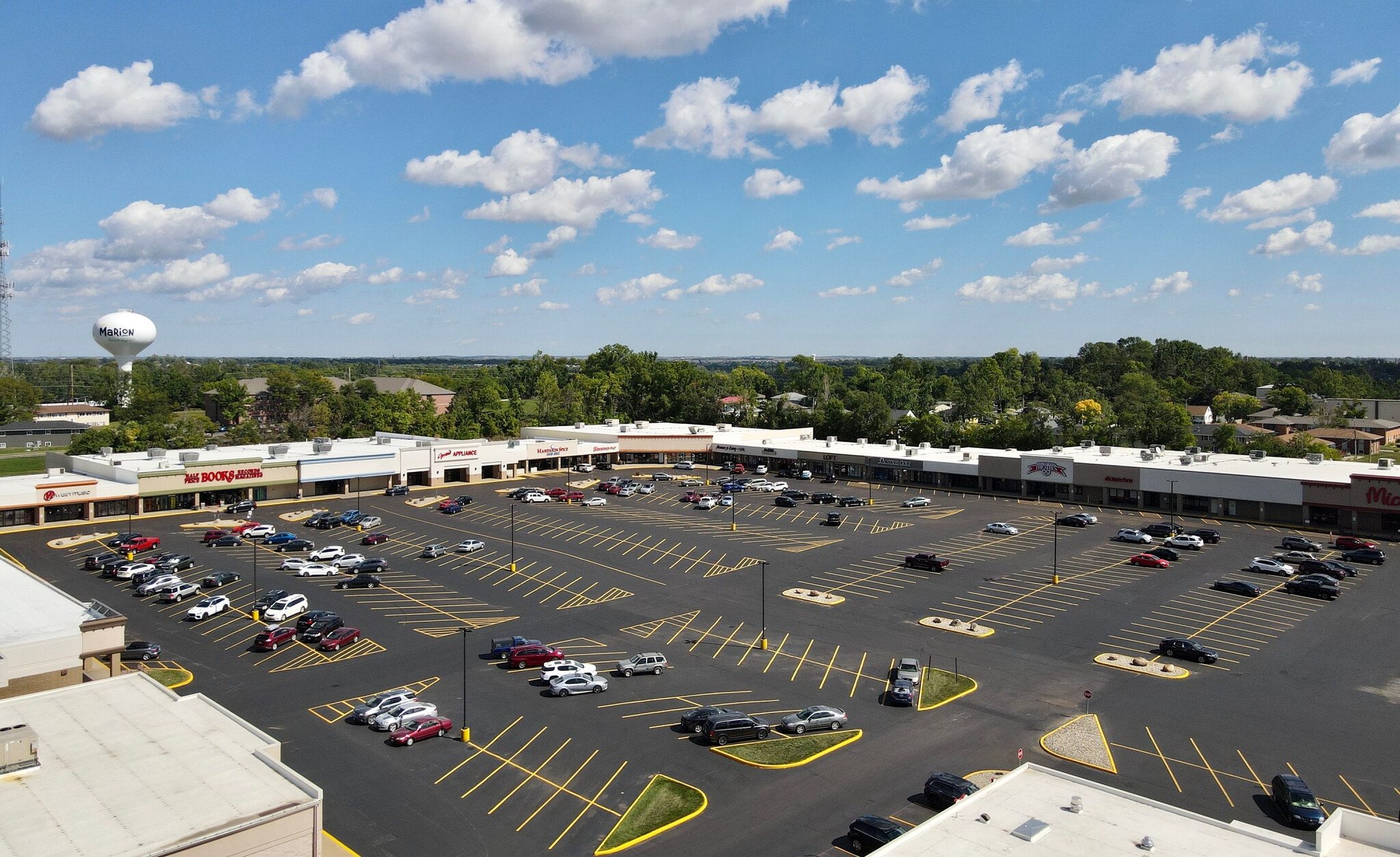 1400 Twixt Town Rd, Marion, IA for lease Primary Photo- Image 1 of 7