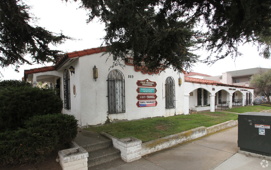 861-869 Grand Ave, Carlsbad, CA for lease - Primary Photo - Image 1 of 12