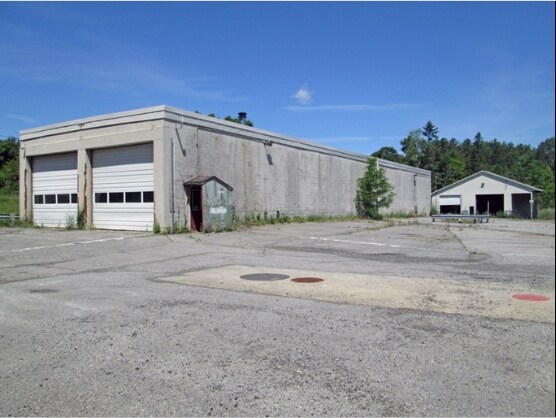 105 Spring Rd, Pittsfield, ME for sale Primary Photo- Image 1 of 1