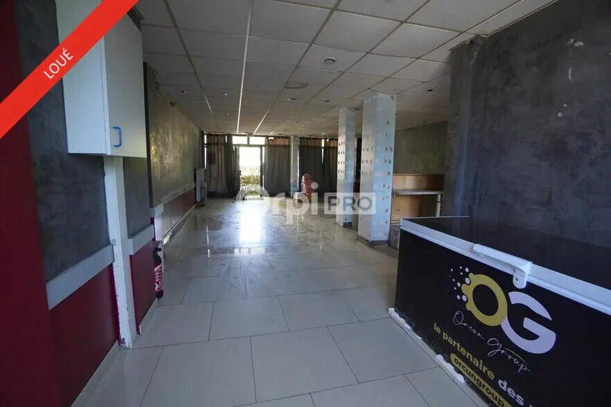 Retail in Dijon for lease - Building Photo - Image 2 of 3