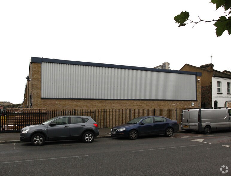 Rotherhithe New Rd, London for lease - Building Photo - Image 2 of 5