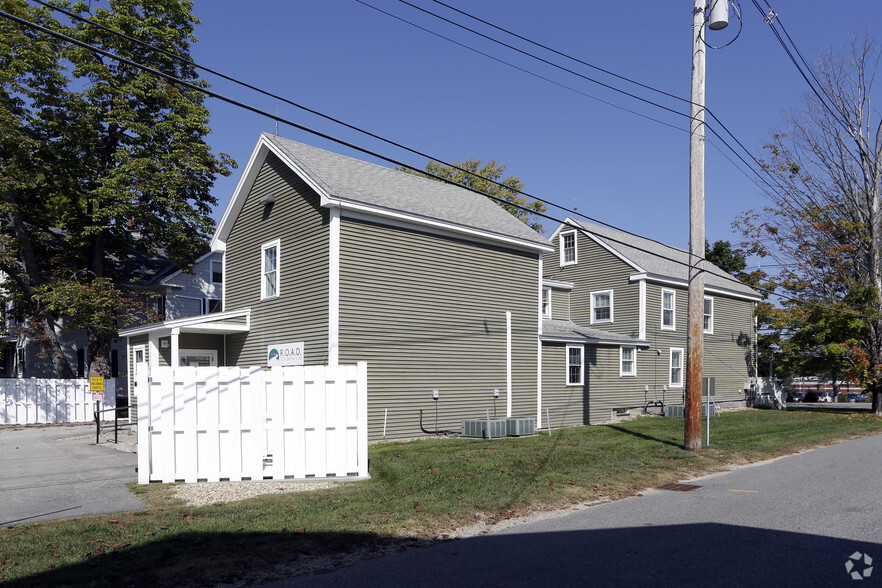 245 S Main St, Wolfeboro, NH for lease - Building Photo - Image 2 of 14