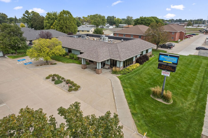 2559 37th Ave, Columbus, NE for sale - Building Photo - Image 2 of 43