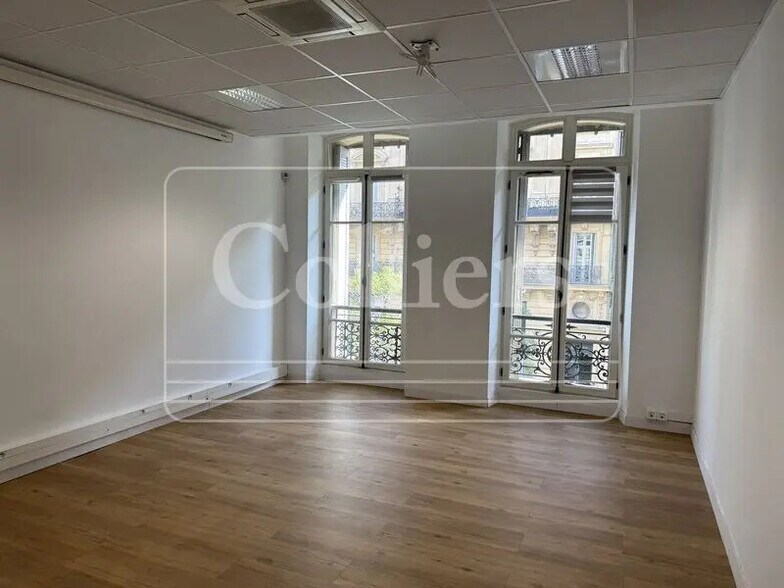 27 Rue De La Republique, Marseille for lease - Interior Photo - Image 2 of 4