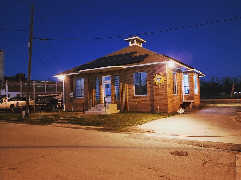 701 E Broadway St, Gainesville, TX for sale - Primary Photo - Image 1 of 1