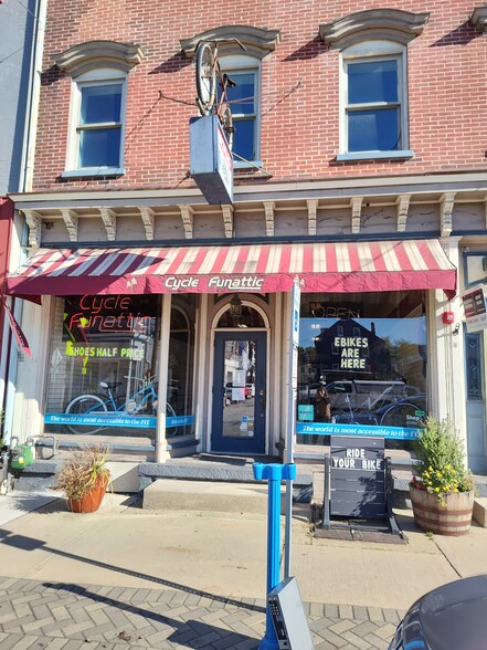 403 S Main St, Phillipsburg, NJ for lease - Building Photo - Image 2 of 8