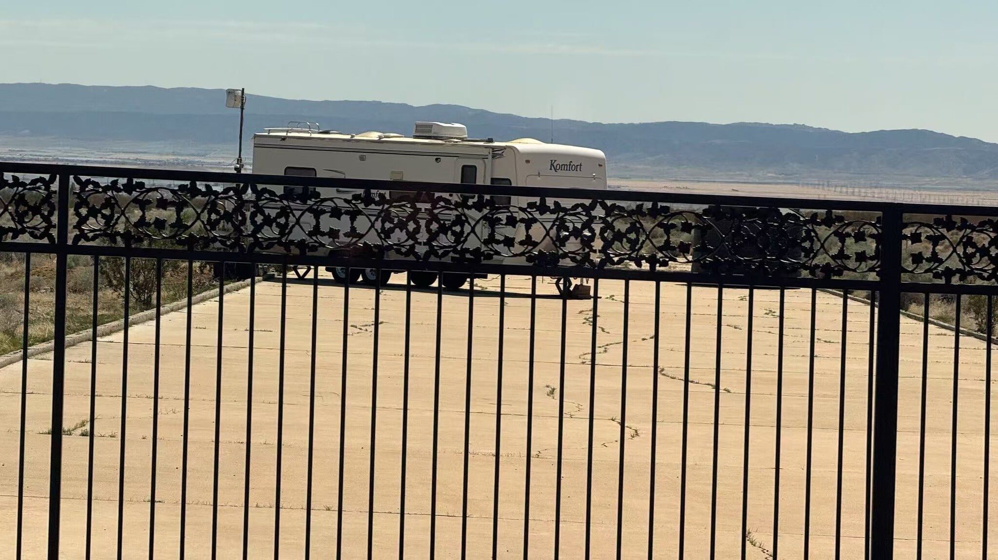 Rosamond CA 93560, Rosamond, CA for sale Building Photo- Image 1 of 11